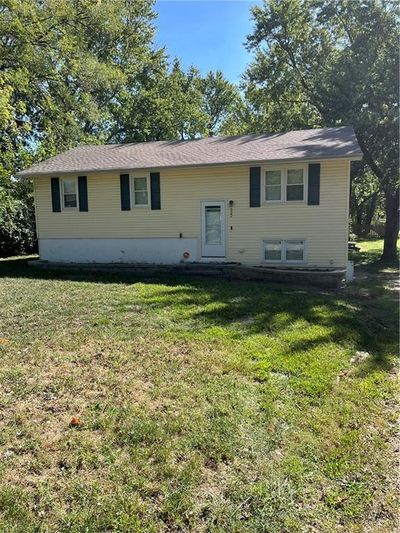 522 E 3rd Street, House other with 3 bedrooms, 1 bathrooms and null parking in Lawson MO | Image 2