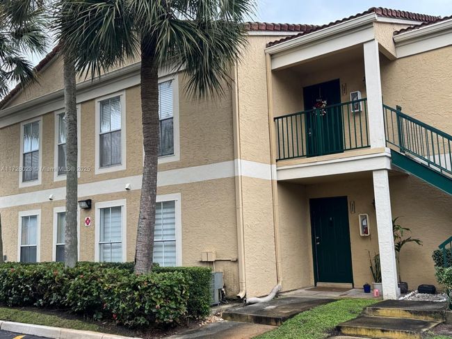 APT-111 - 995 Riverside Dr, Condo with 2 bedrooms, 2 bathrooms and null parking in Coral Springs FL | Image 23