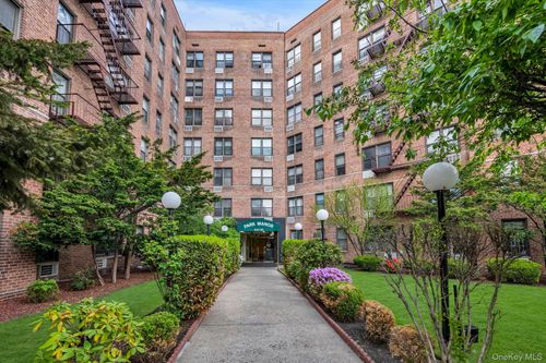 6e-100-25 Queens Blvd, Forest Hills, NY, 11375-2428 | Card Image