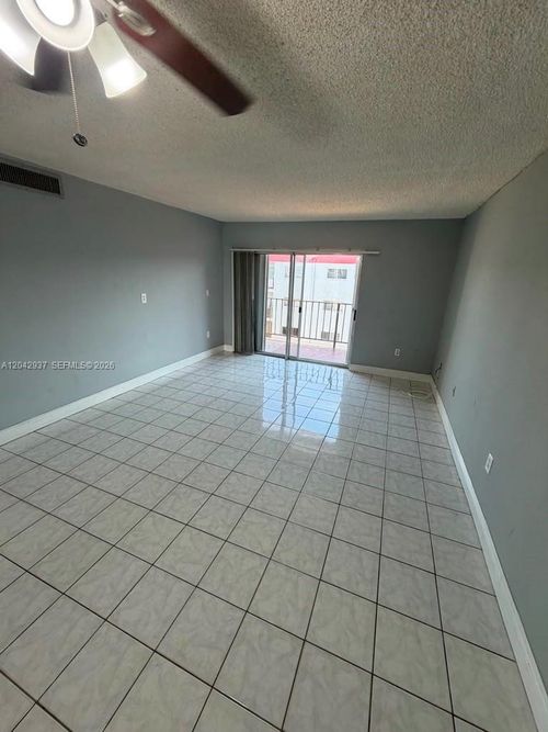 314-6070 W 19th Ave, Hialeah, FL, 33012-6091 | Card Image