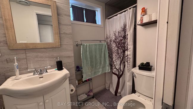6074 Belaire Ave, House other with 4 bedrooms, 2 bathrooms and 2 parking in Niagara Falls ON | Image 21