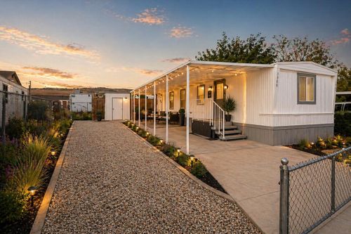 1105 E 740 N, St George, UT, 84770 | Card Image