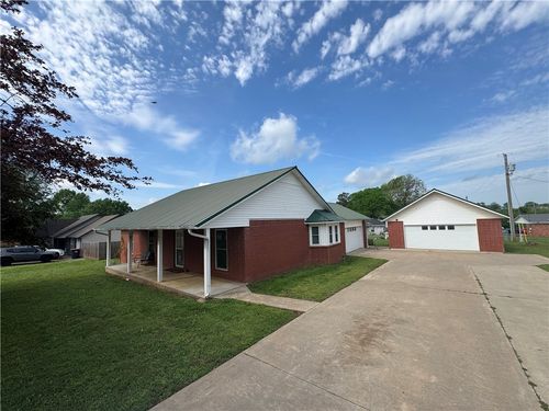 903 Acorn Street, Huntsville, AR, 72740 | Card Image