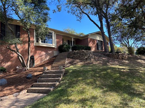 2801 N 42nd St, Waco, TX, 76710-2107 | Card Image