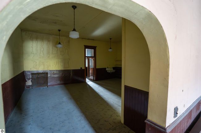 433 Main St, Home with 0 bedrooms, 0 bathrooms and null parking in Frankfort MI | Image 40