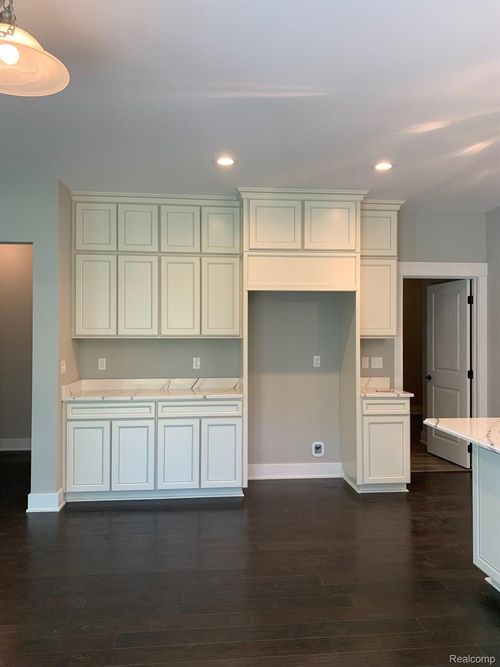 14045 Regatta Bay Dr, Utica, MI, 48315 | Card Image