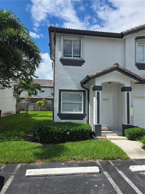 2238-2238 Se 26th Ln, Homestead, FL, 33035-1353 | Card Image