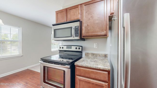 106 Middletown Sq, Condo with 2 bedrooms, 1 bathrooms and null parking in Louisville KY | Image 13