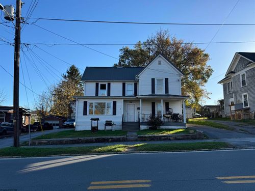 1311 E Main St, Princeton, WV, 24740-3043 | Card Image