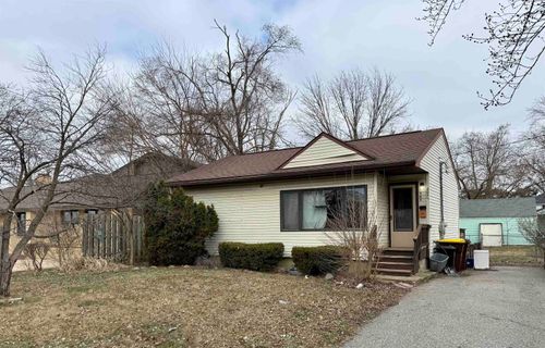 905 E High St, Mount Pleasant, MI, 48858-2864 | Card Image