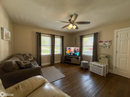 309 5th Ave S, Clear Lake, IA, 50428-2501 | Card Image