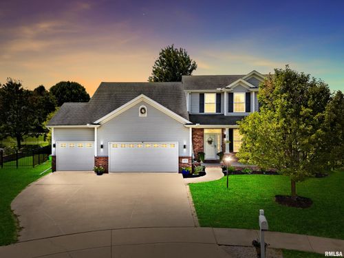 2022 W Castlemain, Dunlap, IL, 61525-9179 | Card Image