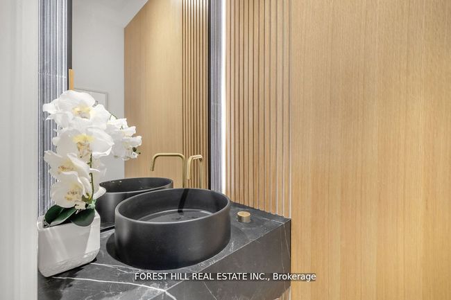 437 Euclid Ave, House attached with 5 bedrooms, 6 bathrooms and null parking in Toronto ON | Image 13