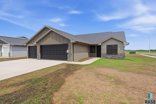 1200 W Rivulet St Street, Brandon, SD, 57005 | Card Image
