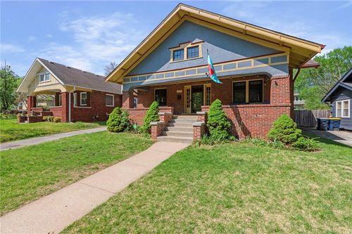 5828 Holmes St, Kansas City, MO, 64110-3030 | Card Image