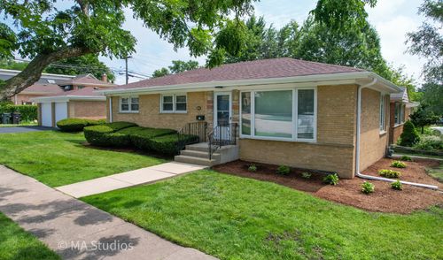 4256 Golf Rd, Skokie, IL, 60076-1472 | Card Image