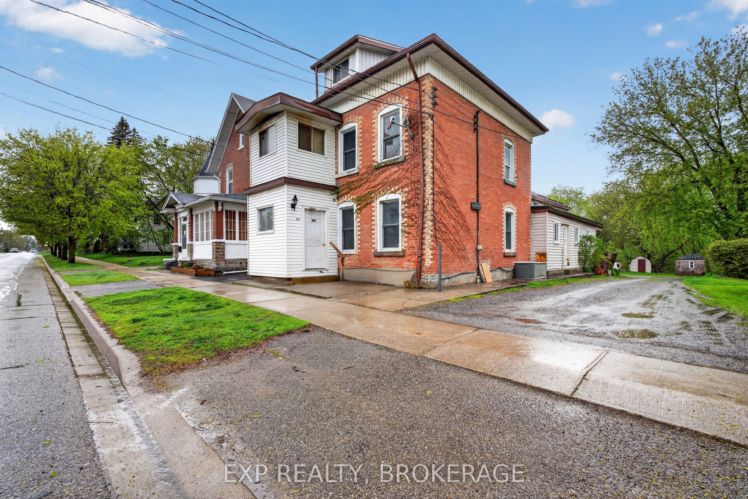 Residential in Brockville 2
