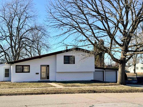 914 Ontario St, Storm Lake, IA, 50588 | Card Image