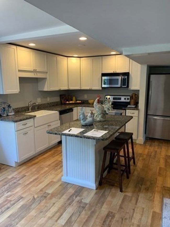 1 - 2 Franconia Ave, Condo with 4 bedrooms, 3 bathrooms and 4 parking in Natick MA | Image 7