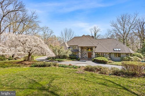 5 Hearth Ln, Greenville, DE, 19807-2138 | Card Image