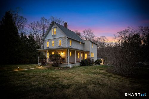 82 Pin Pack Rd, Ridgefield, CT, 06877-3118 | Card Image