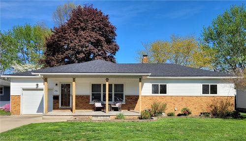 751 Woodstock Rd, Akron, OH, 44312-2329 | Card Image