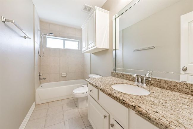 Bathroom for guest bedroom | Image 16