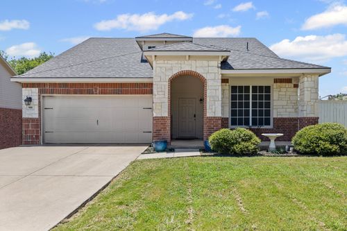 900 Penny Royal Ct, Arlington, TX, 76002-2407 | Card Image