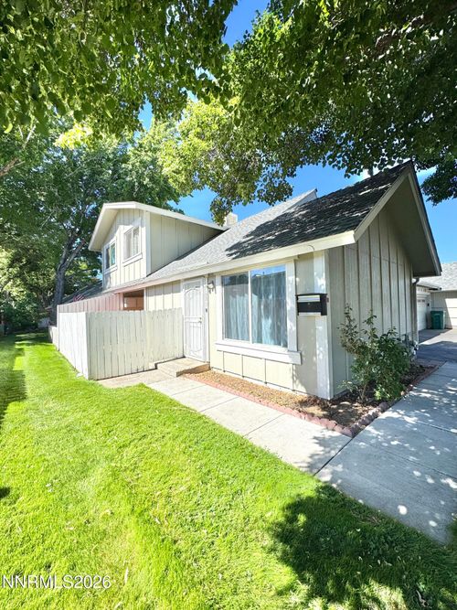 1601 London Cir, Sparks, NV, 89431-1914 | Card Image
