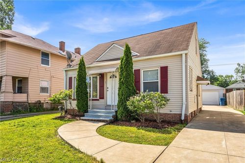 2411 Brookdale Ave, Parma, OH, 44134-1901 | Card Image