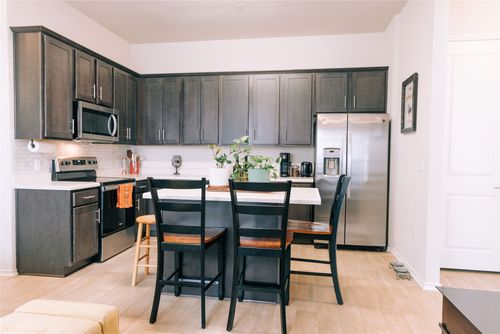 2104-8601 W Gate Blvd, Austin, TX, 78745-4597 | Card Image