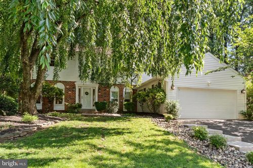 812 Green Ridge Cir, LANGHORNE, PA, 19053-1967 | Card Image