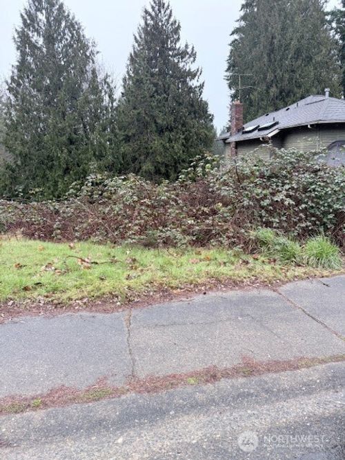 14708 Se 145th Pl, Renton, WA, 98059-7334 | Card Image