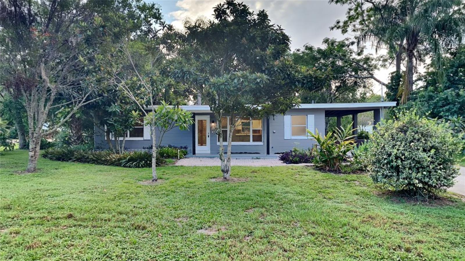Avenue , Chuluota, FL 32766