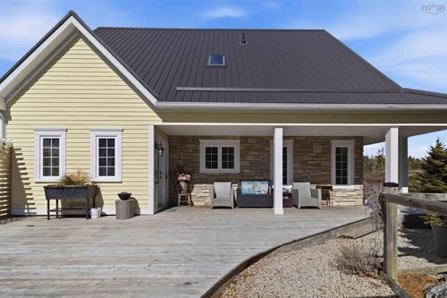 9 Crescent Point Lane, Lahave, NS, B0R1C0 | Card Image
