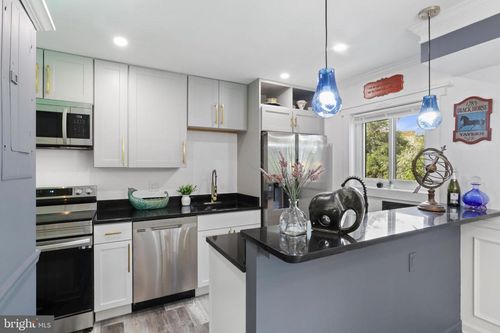 403-3320 S 28th St, ALEXANDRIA, VA, 22302-1342 | Card Image
