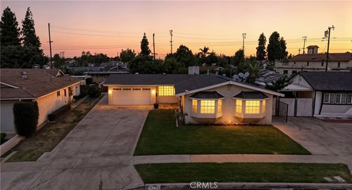 8451 San Clemente Way, Buena Park, CA, 90620-2807 | Card Image