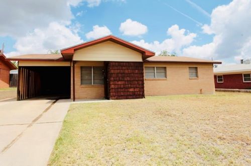 2105 Alabama St, Big Spring, TX, 79720-5203 | Card Image