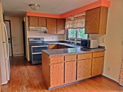 106 S Oak Street, House other with 3 bedrooms, 1 bathrooms and null parking in SPENCER WI | Image 1