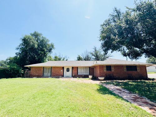 2018 Douglas Dr, San Angelo, TX, 76904-5064 | Card Image