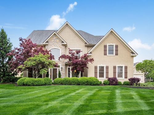 5009 Medallion Dr W, Westerville, OH, 43082-9543 | Card Image