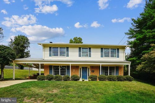 8602 Dora Ct, ANNANDALE, VA, 22003-4303 | Card Image