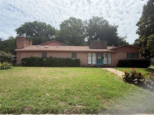 3016 Dreeben Dr, Richland Hills, TX, 76118-6239 | Card Image