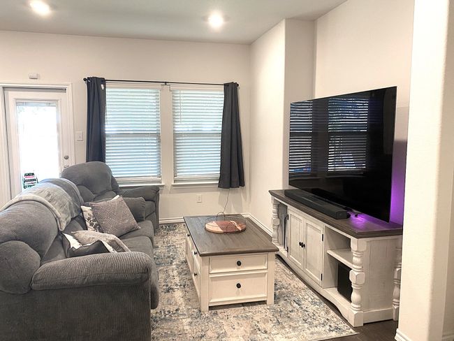 2212 San Jacinto Way, House other with 3 bedrooms, 2 bathrooms and null parking in Sherman TX | Image 6