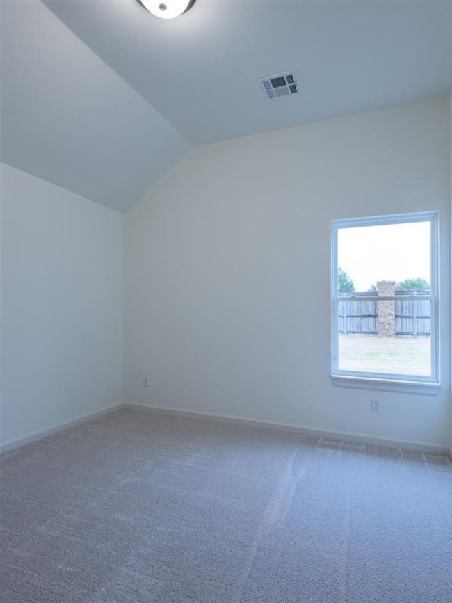 12129 Sw 45 Th Ter, House other with 4 bedrooms, 2 bathrooms and null parking in Mustang OK | Image 34