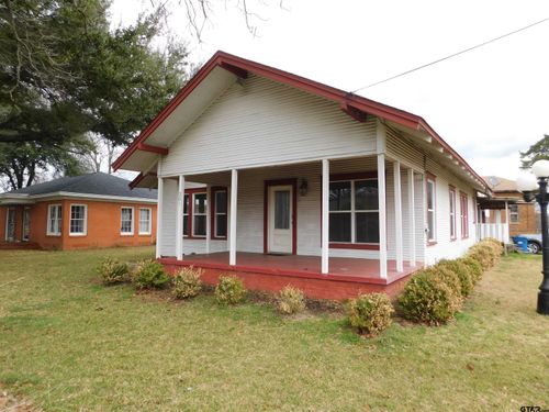 201 N Henry St, Lindale, TX, 75771-3558 | Card Image