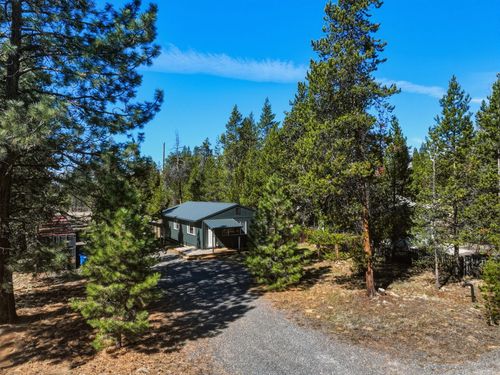 55601 Swan Rd, Bend, OR, 97707-2395 | Card Image