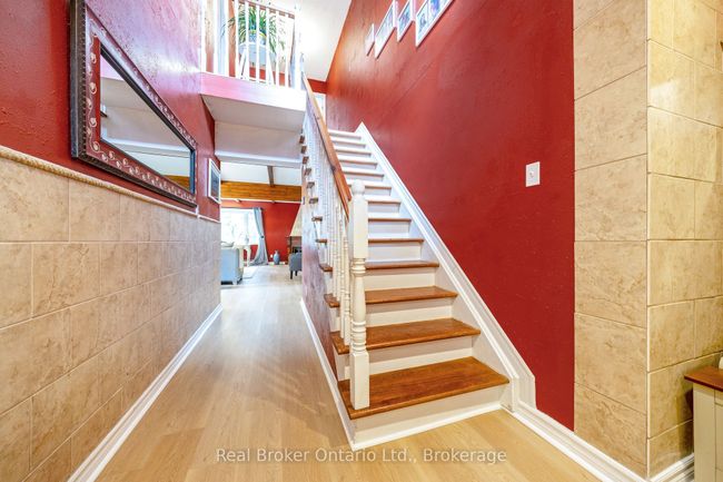 6024 Fourth Line, House other with 5 bedrooms, 3 bathrooms and 10 parking in Orton ON | Image 9