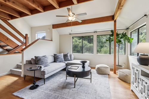 32 Glen Dr, Fairfax, CA, 94930-1310 | Card Image