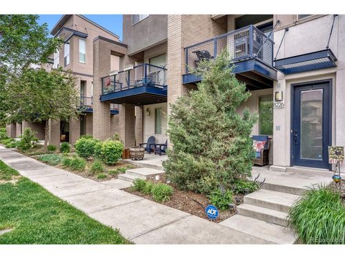8226 E 24th Dr, Denver, CO, 80238-3328 | Card Image